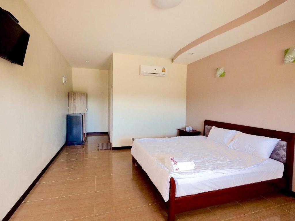 Prakaithong Hotel Amphoe Sawang Daen Din 外观 照片