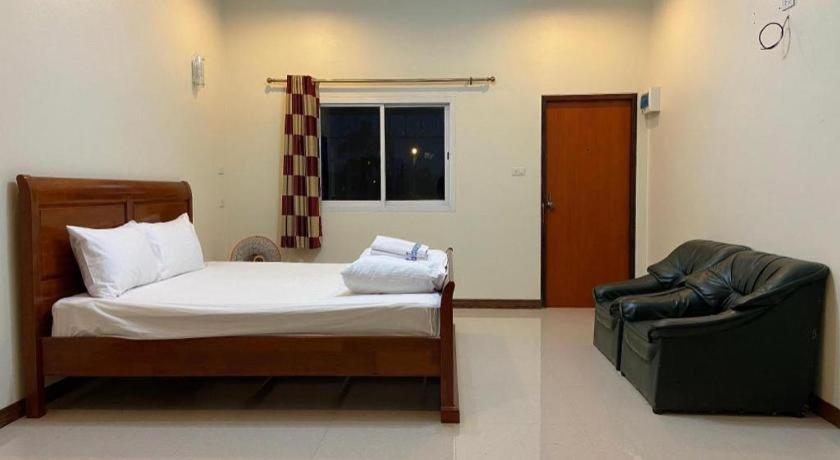 Prakaithong Hotel Amphoe Sawang Daen Din 外观 照片